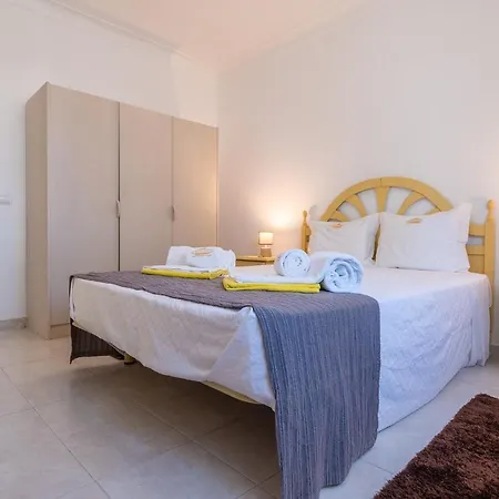 T2 Oásis Parque, Piscinas, Jacuzzi E Ténis! Appartamento