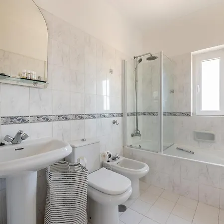 T2 Oásis Parque, Piscinas, Jacuzzi E Ténis! Portimão
