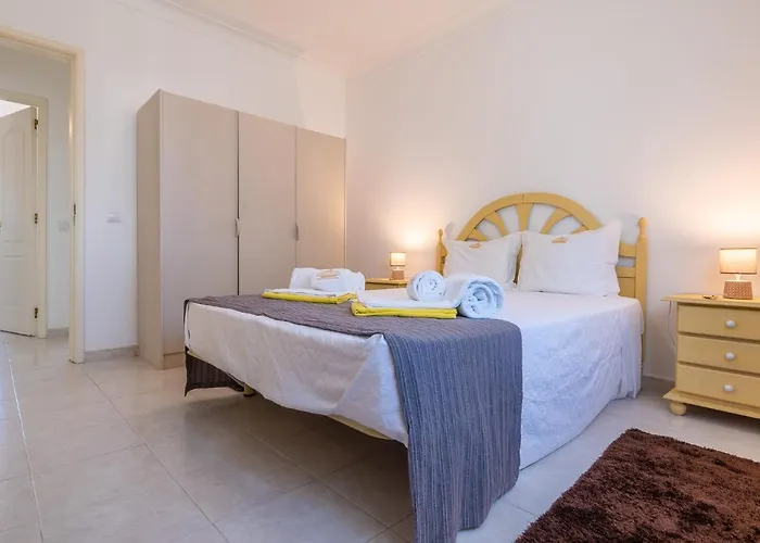 T2 Oasis Parque, Piscinas, Jacuzzi E Tenis! Apartament