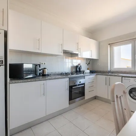 アパート T2 Oasis Parque, Piscinas, Jacuzzi E Tenis! *