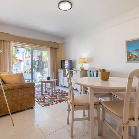 T2 Oasis Parque, Piscinas, Jacuzzi E Tenis! アパート ポルティマン