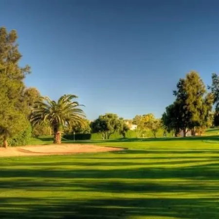 T2 Oasis Parque, Piscinas, Jacuzzi E Tenis!