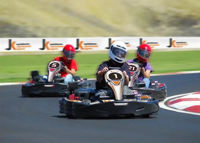 公寓 T2 Oasis Parque, Piscinas, Jacuzzi E Tenis! *